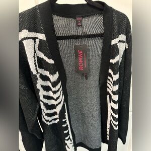 ROMWE SKELETON CARDIGAN SIZE SMALL
